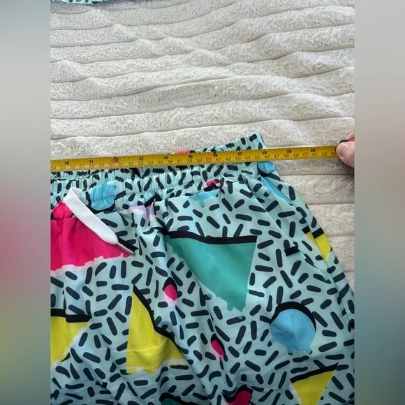 Retro Outfit - Picture 5 of 14